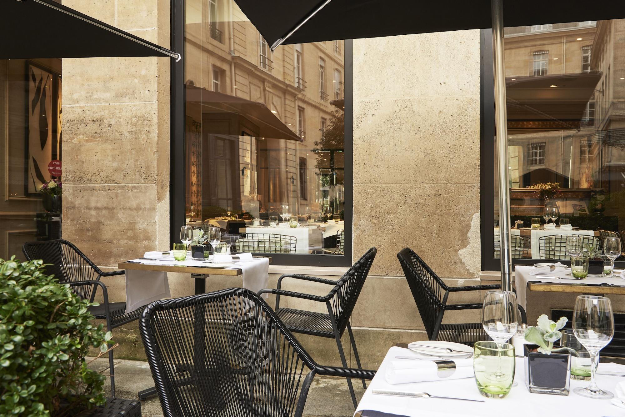 Grand Hotel Du Palais Royal Париж Екстер'єр фото