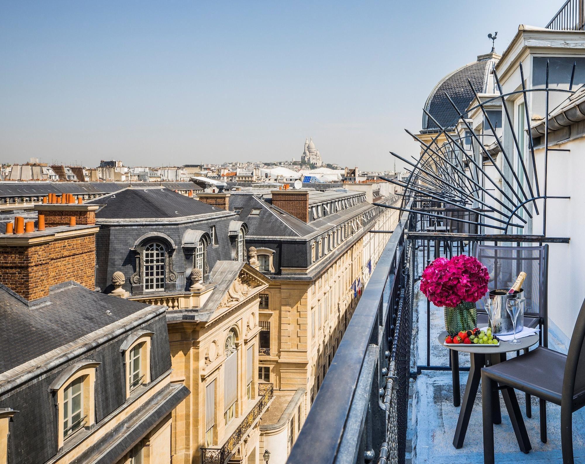 Grand Hotel Du Palais Royal Париж Екстер'єр фото